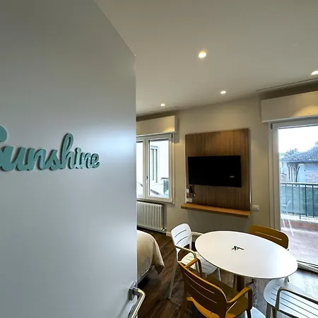 Skyline- 3 With View * Siena