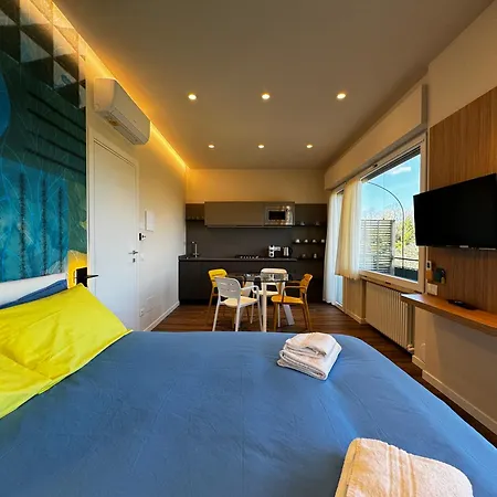 Skyline- 3 With View Apartman