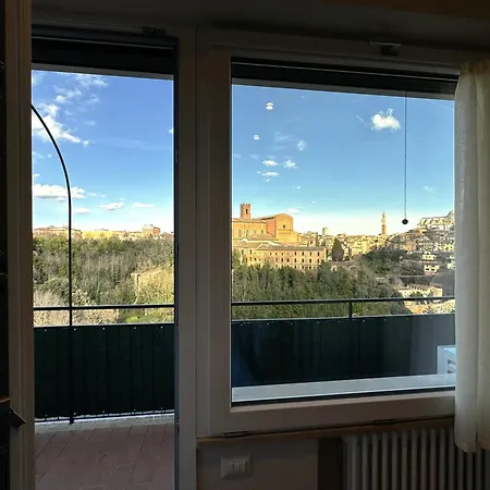 Skyline- 3 With View Apartman